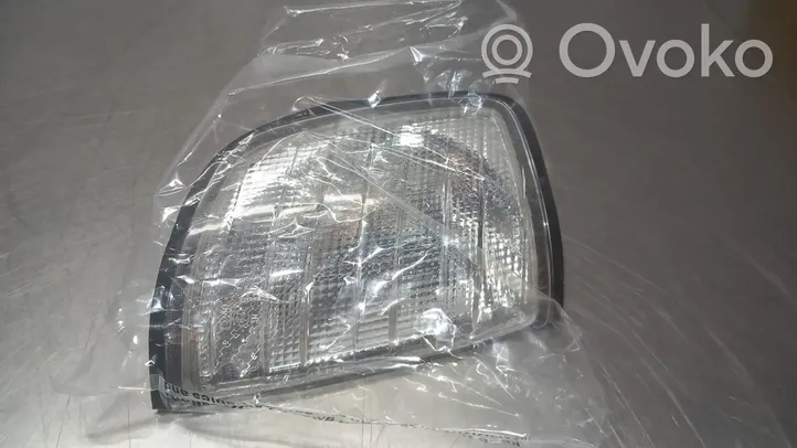 Mercedes-Benz E W124 Lampa przednia A1248260143