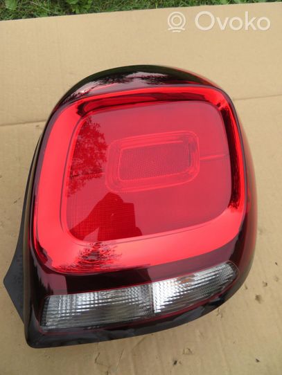 Citroen C1 Aizmugurējais lukturis virsbūvē 815500h152