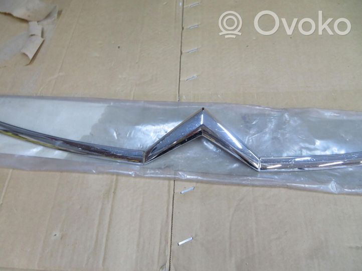 Citroen C4 I Front bumper upper radiator grill 