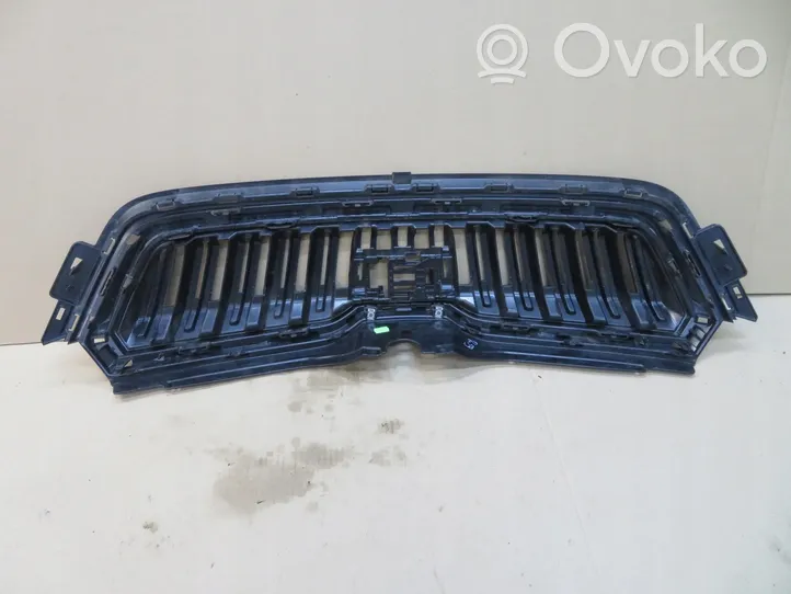 Skoda Kamiq Grotelės viršutinės GRILL