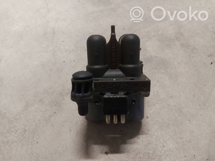 Mercedes-Benz SLK R170 Apsildes radiatora vārsts (-i) 0018303284