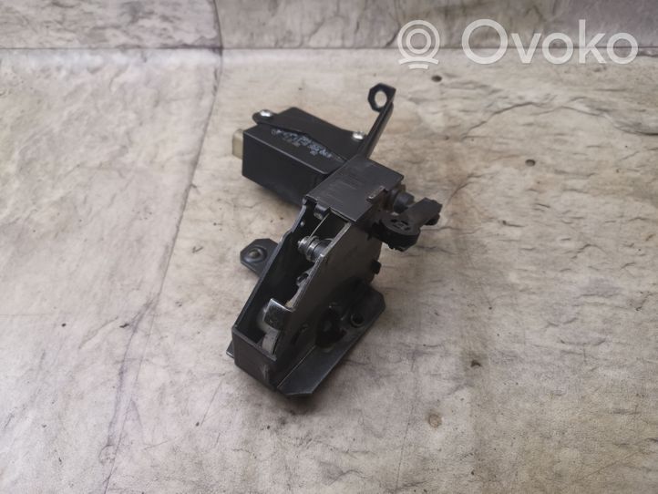 BMW 5 E39 Serrure de vitre de coffre 8384069