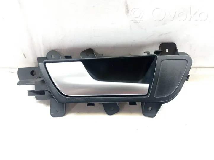 Audi A4 S4 B8 8K Maniglia interna per portiera anteriore 8K0837019