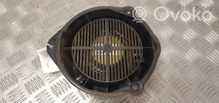 Audi Q7 4L Enceinte de porte arrière 4FO035415A