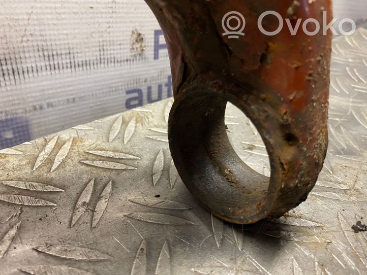 Iveco Daily 30.8 - 9 Fourchette, bras de suspension inférieur avant 