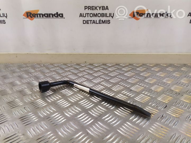 Toyota RAV 4 (XA40) Chiave per dadi della ruota 0915005011