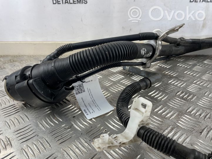 Toyota RAV 4 (XA50) Tuyau de remplissage de réservoir de carburant 7774512110