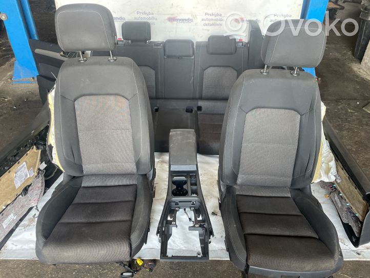 Volkswagen PASSAT B8 Interior set 