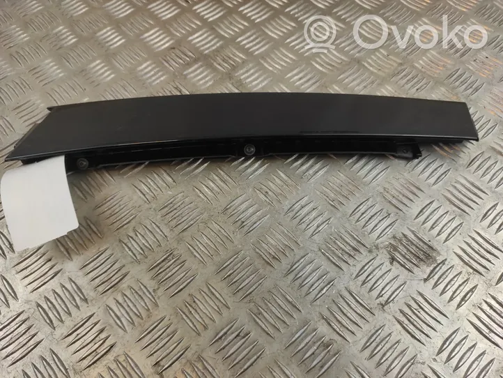 Volkswagen Tiguan Altro elemento di rivestimento della portiera anteriore 5N0837901