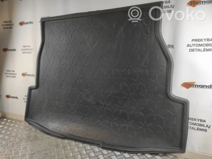 Toyota RAV 4 (XA50) Tapis en caoutchouc PW24142000