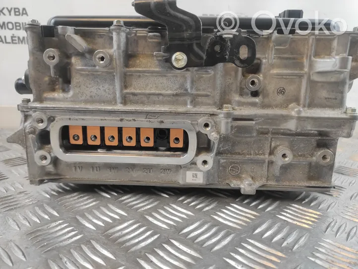 Toyota RAV 4 (XA50) Convertisseur / inversion de tension inverseur G920033140