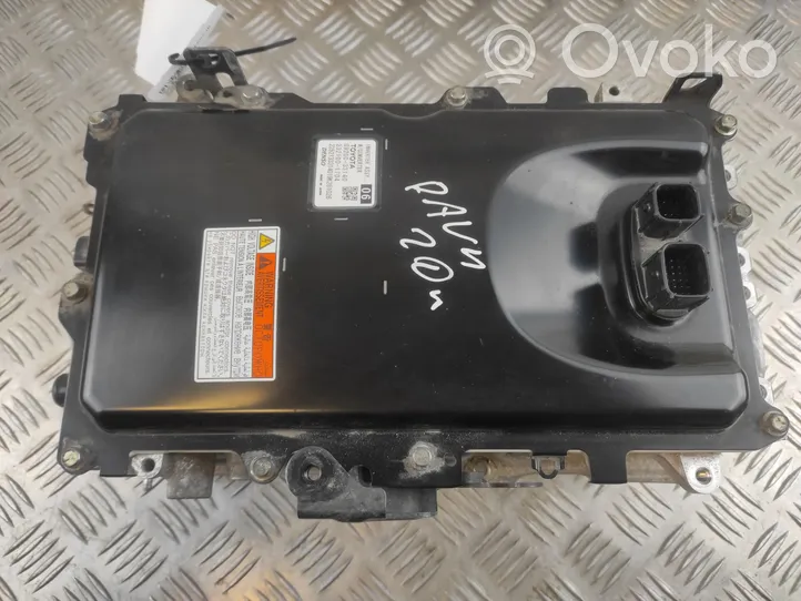 Toyota RAV 4 (XA50) Convertisseur / inversion de tension inverseur G920033140