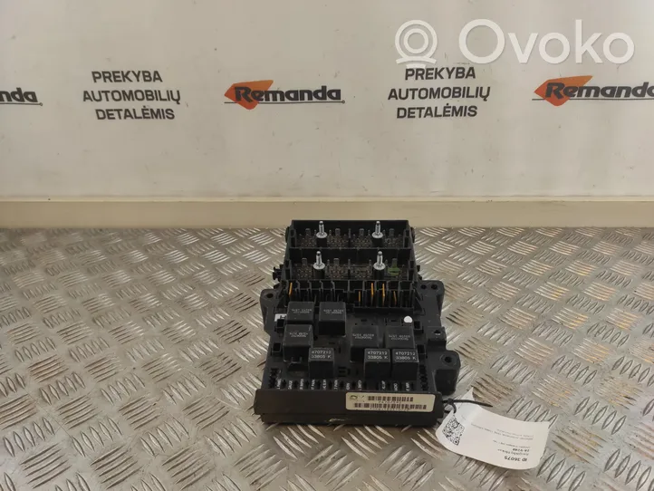 Chrysler Voyager Module de fusibles P4707592