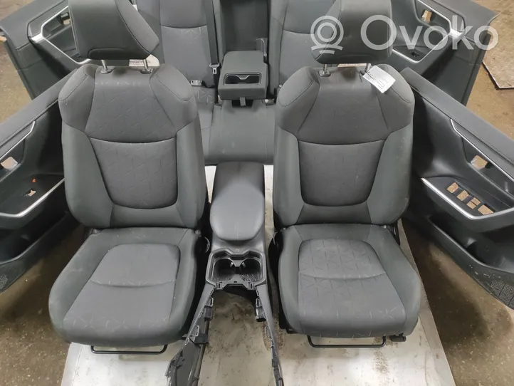 Toyota RAV 4 (XA50) Kit intérieur 