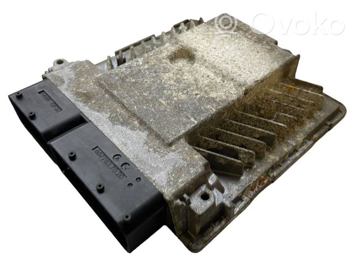 Volkswagen PASSAT B6 Sterownik / Moduł ECU 03G906018CE