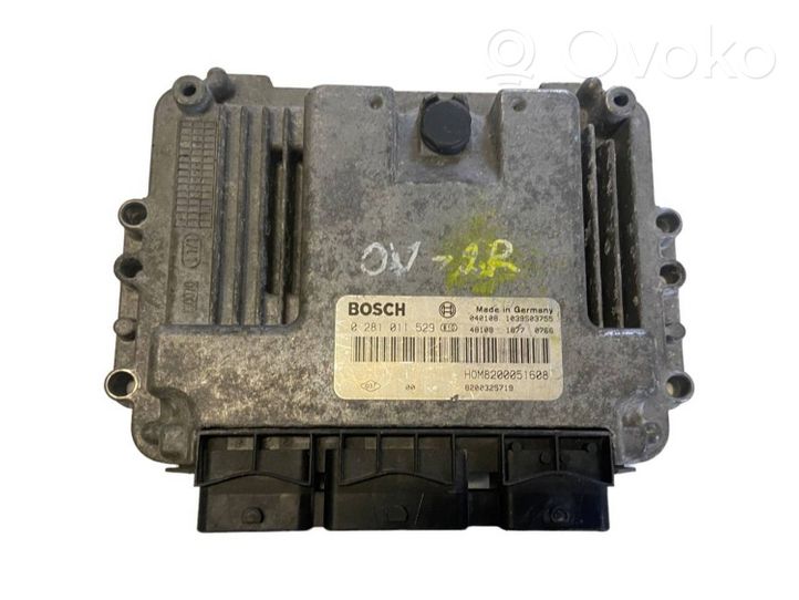 Opel Vivaro Calculateur moteur ECU 8200325719