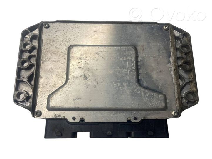 Renault Megane II Sterownik / Moduł ECU 237100131R