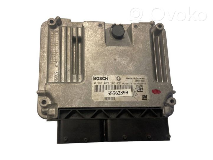 Saab 9-5 Sterownik / Moduł ECU 55562898