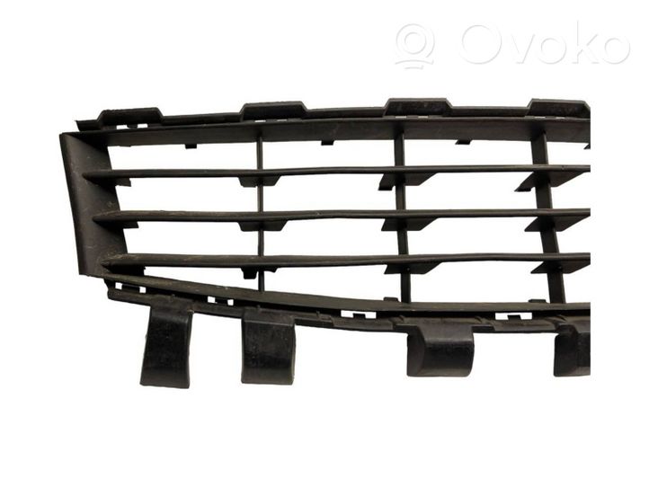 Renault Megane II Maskownica / Grill / Atrapa górna chłodnicy 8200412379