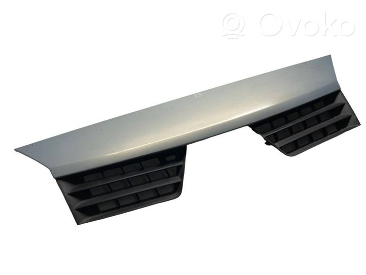 Renault Scenic II -  Grand scenic II Front bumper upper radiator grill 8200183129