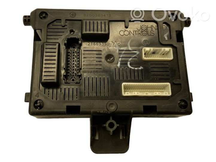 Renault Clio III Module confort 8200343734