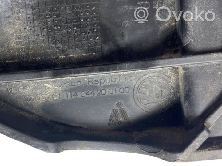 Skoda Octavia Mk3 (5E) Support de pare-chocs arrière 5E5807864