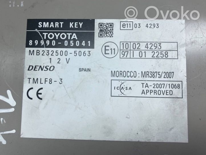 Toyota Avensis T270 Centralina/modulo keyless go 8999005041