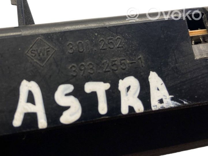Opel Astra G Luce d’arresto centrale/supplementare 3932551