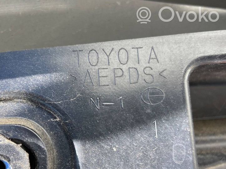 Toyota RAV 4 (XA50) Takaluukun koristelista 7683942030