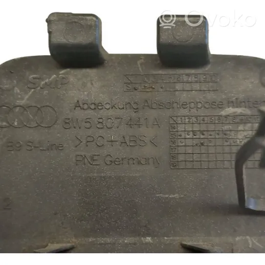 Audi A4 S4 B9 Takapuskurin hinaussilmukan suojakansi 8W5807441A