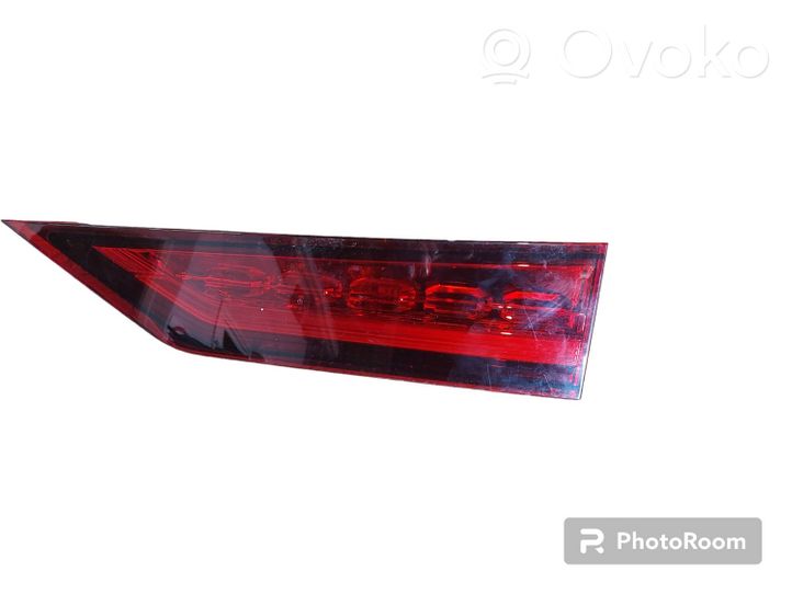 Volvo S60 Tailgate rear/tail lights 32228905