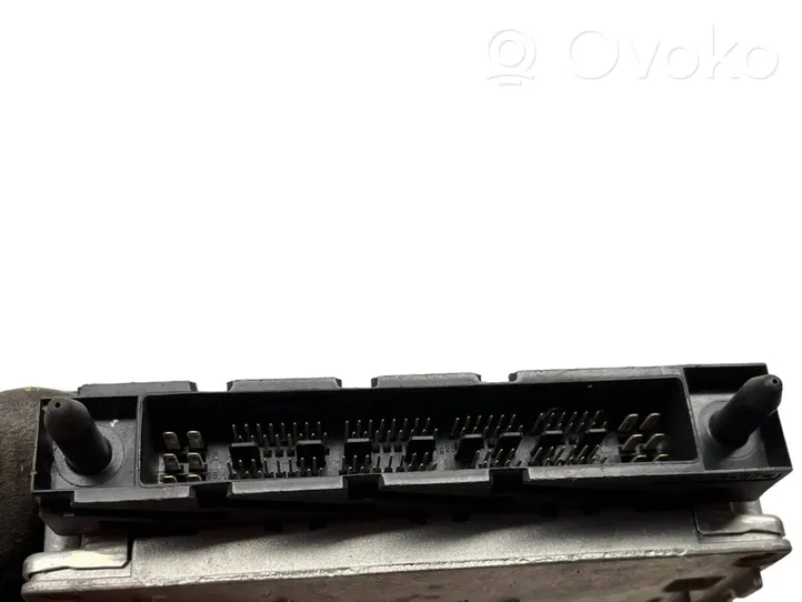 Volvo V70 Sterownik / Moduł ECU 0261207392