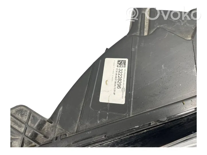 Volvo XC90 Lampa przednia 32228296