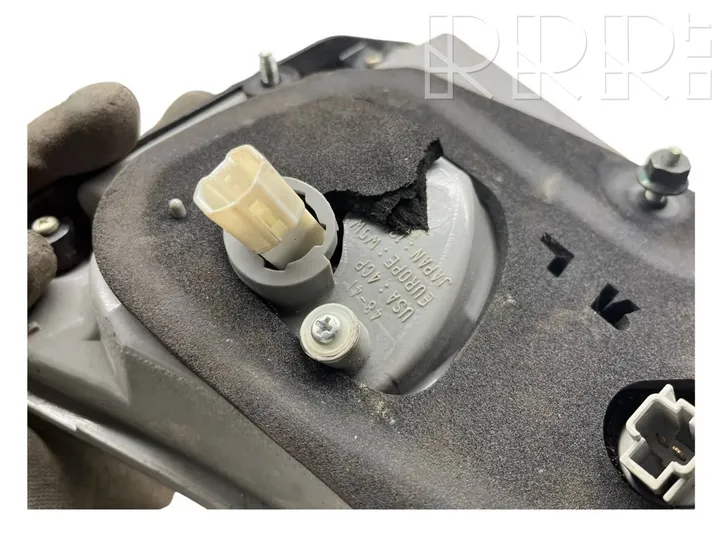 Lexus RX 330 - 350 - 400H Lampy tylnej klapy bagażnika KOITO48-65