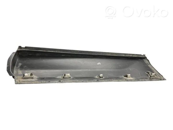 Skoda Karoq Takaoven lista (muoto) 565854949