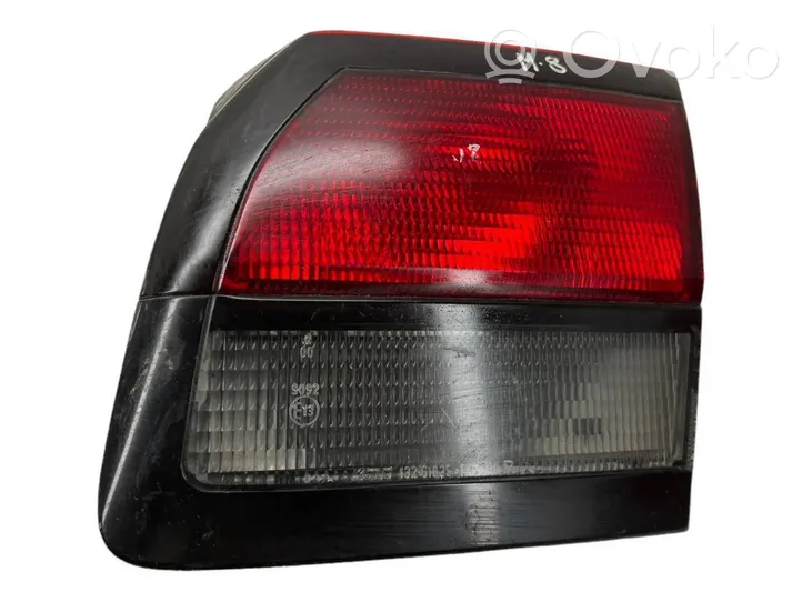 Mazda 626 Luci posteriori del portellone del bagagliaio 13261825