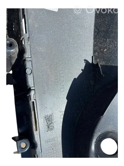 Volvo XC40 Rivestimento del pannello parte angolare del paraurti posteriore 31449337