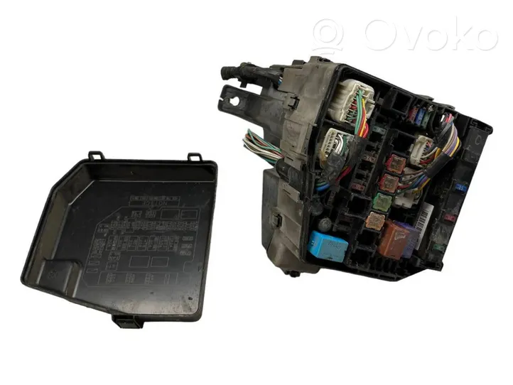 Toyota Urban Cruiser (XP110) Module de fusibles 8266252590