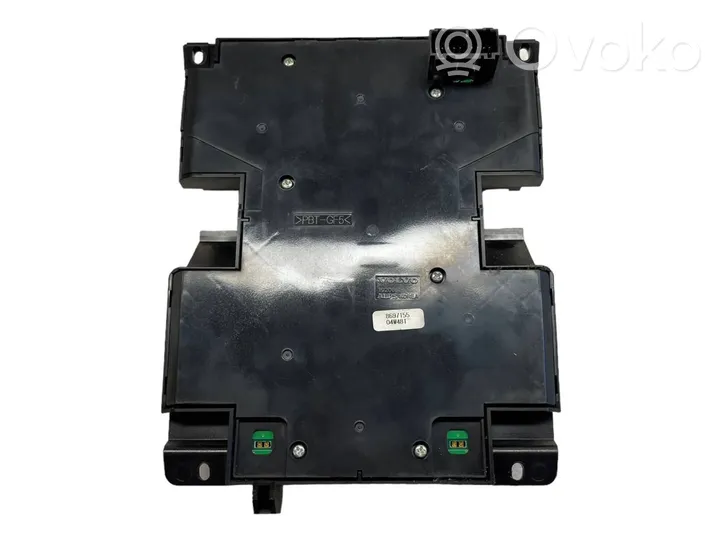 Volvo V50 Panel klimatyzacji 8697155