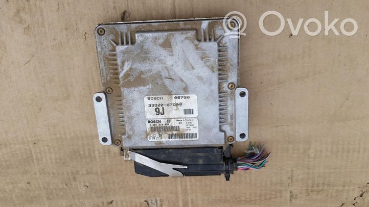 Suzuki Grand Vitara I Motora vadības bloka ECU 33920-67G00