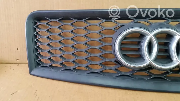 Audi RS6 C5 Grille de calandre avant 4B3853651G