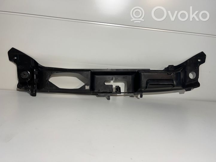 Volvo V50 Garniture de radiateur 31217837