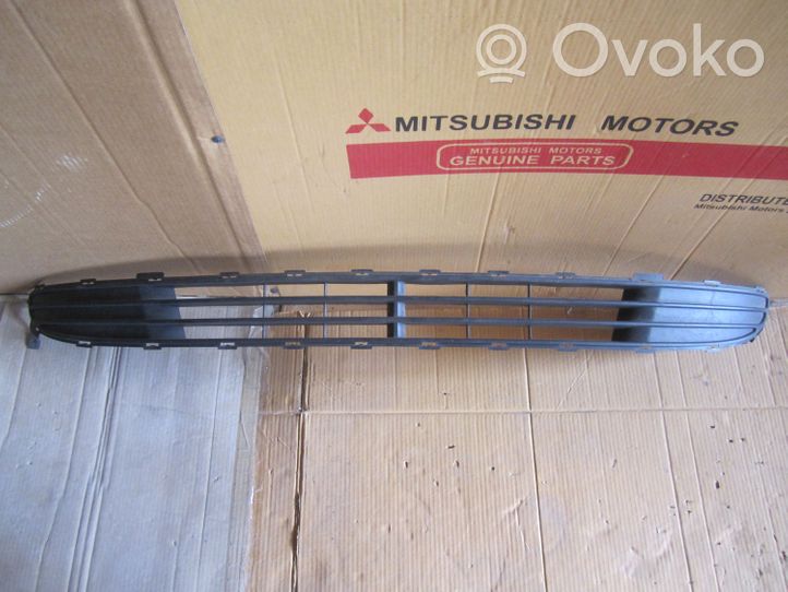 KIA Rio Mascherina inferiore del paraurti anteriore 865221G020