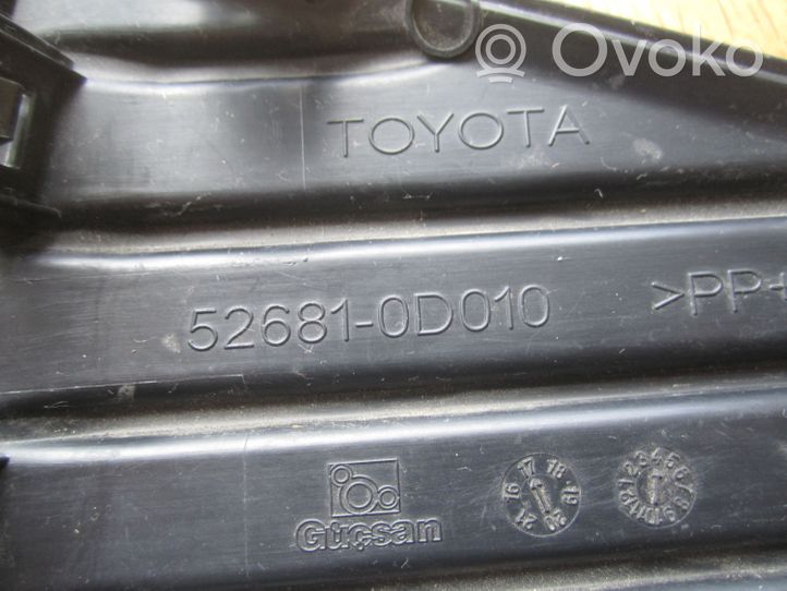 Toyota Yaris Takapuskurin koristemuotolista 