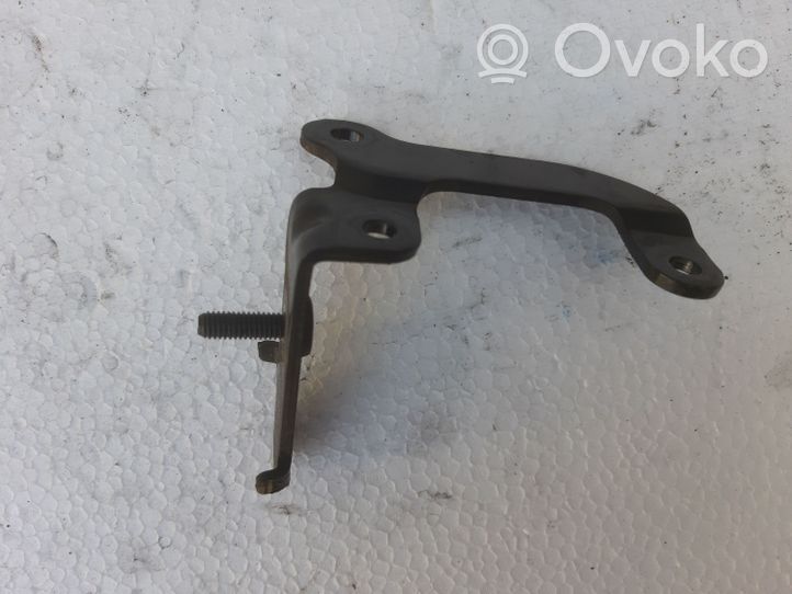 Opel Insignia A Support, tuyau de refroidissement intermédiaire 55566127