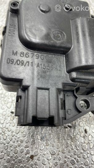 Chrysler Voyager Stellmotor Heizung Klima M8679001