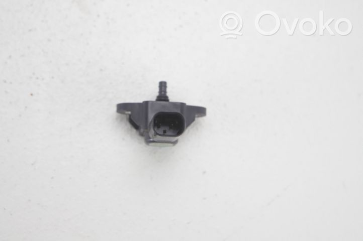 Mercedes-Benz GLA W156 Air pressure sensor A0051535028