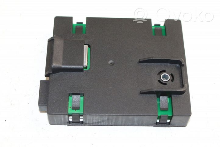 Mercedes-Benz B W245 Aerial antenna amplifier A1698200475