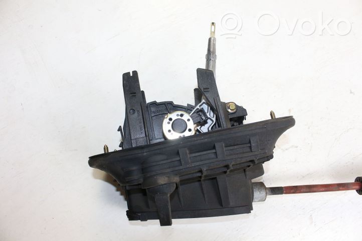 Audi A4 S4 B5 8D Leva del cambio/selettore marcia 8D0713093A