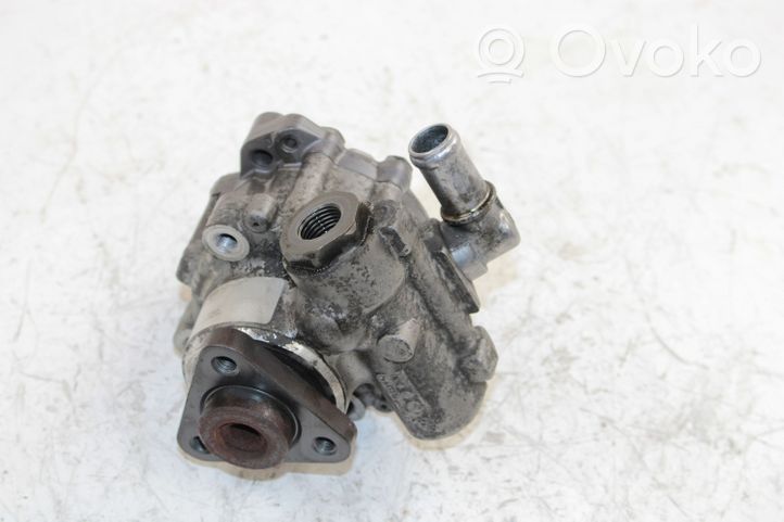 Audi A6 S6 C6 4F Vairo stiprintuvo siurblys 4F0145155A